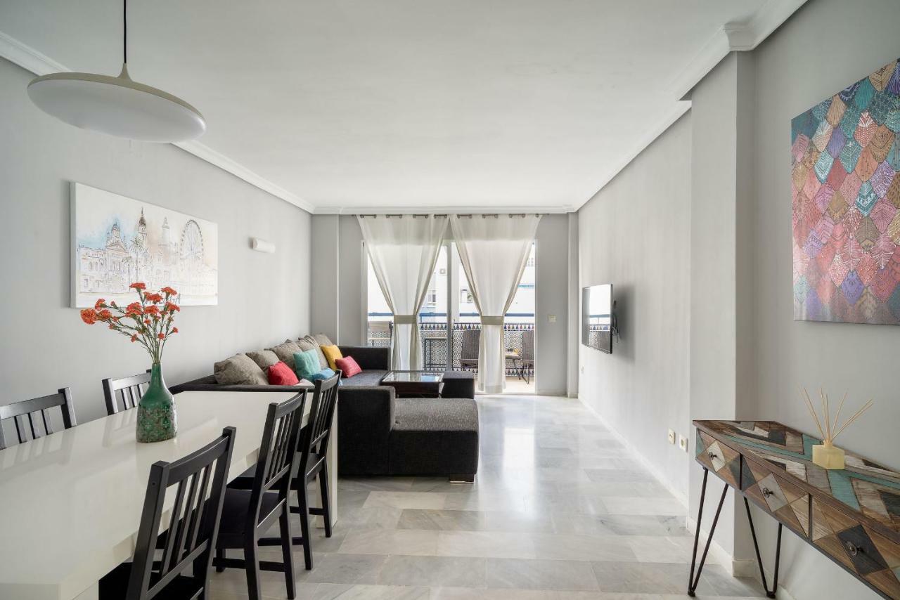 Arcos Beach Infostays - Free Parking Málaga Dış mekan fotoğraf