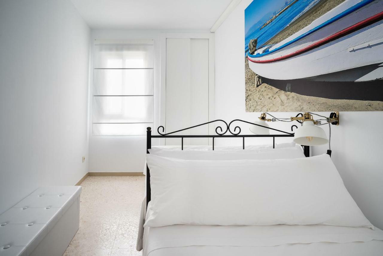 Arcos Beach Infostays - Free Parking Málaga Dış mekan fotoğraf