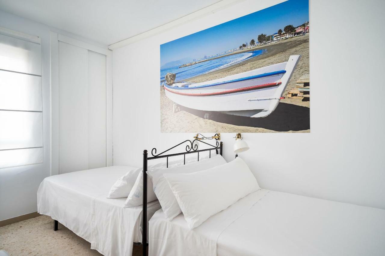 Arcos Beach Infostays - Free Parking Málaga Dış mekan fotoğraf